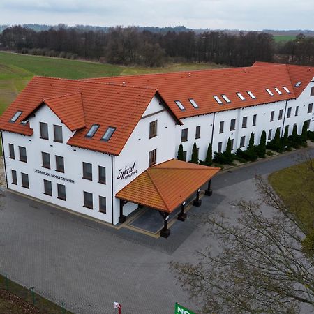 Zajazd W Biskupinie Buitenkant foto